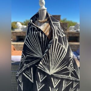 Alpaca Wool Black and White Geometric Patterned Blanket Shawl